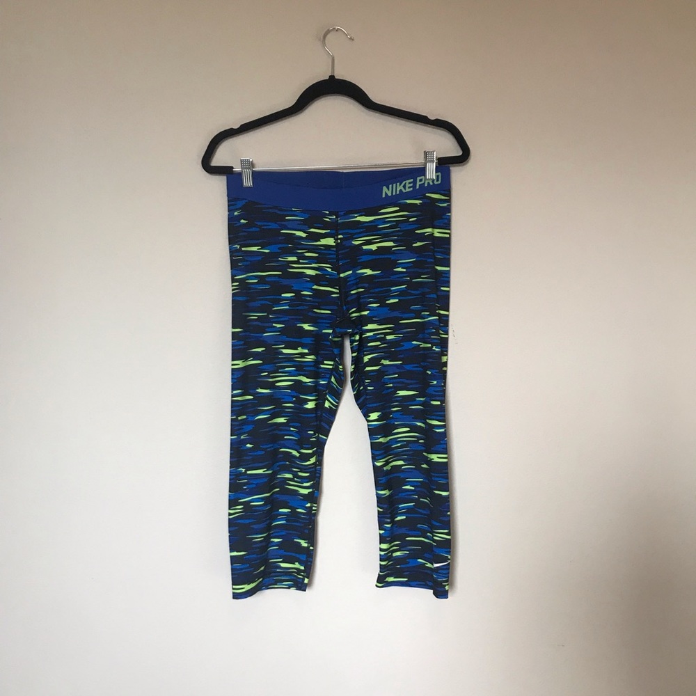 Nike Pro Workout Capris